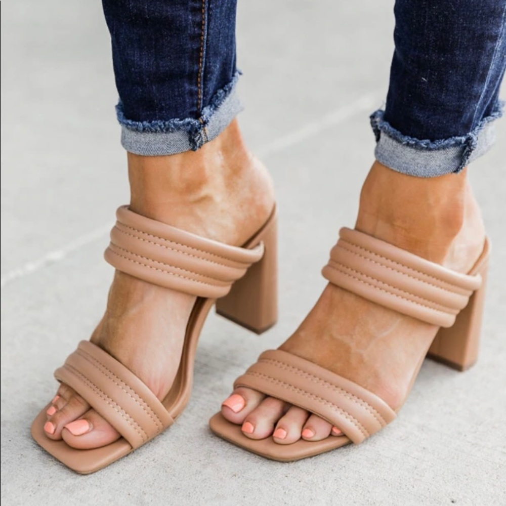 NEW Pink Lily Raina Nude Double Strap Block Heels size 6.5